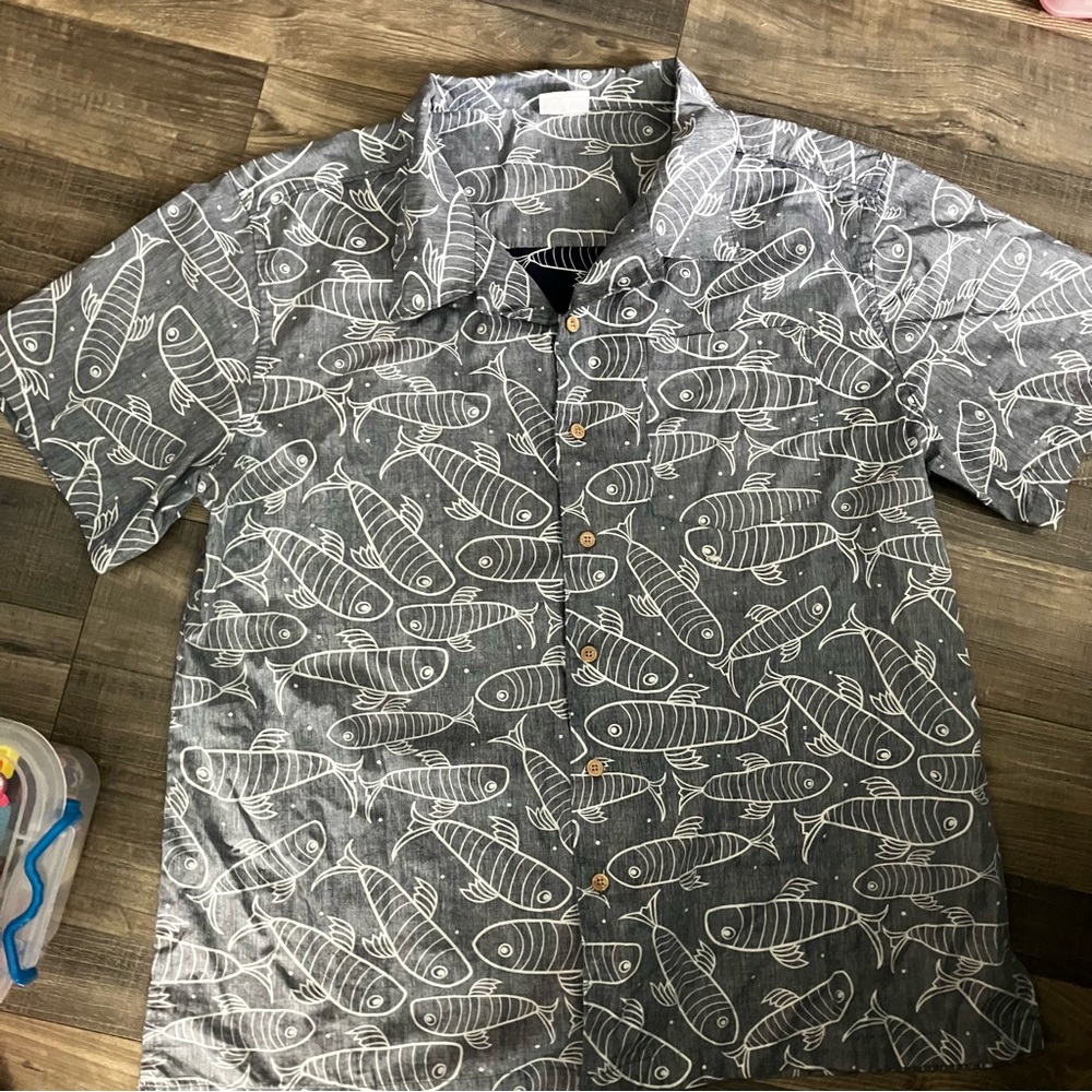 Luau Inspired Button Down Shirt NWOT